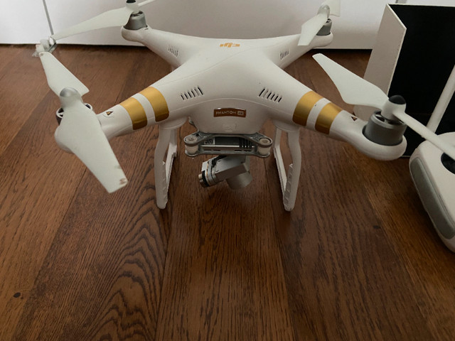 Drone Phantom 3 4K in General Electronics in Kingston - Image 4