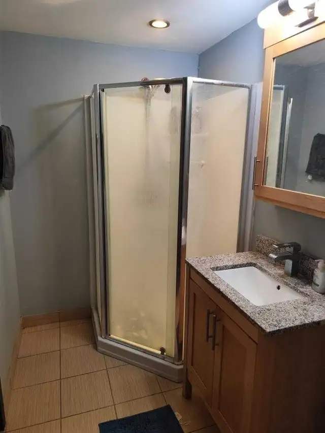 Private Room For Rent in Short Term Rentals in Kitchener / Waterloo - Image 9