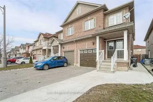 Brampton Rooms for Rent – Near Sandalwood Pkwy E & Airport Rd Affordable private rooms available in...