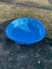 Free kids pool