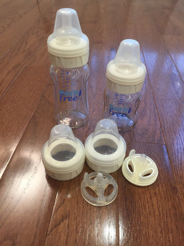 Born Free Natural Feeding Classic Bottles (5oz and 9oz) in Feeding & High Chairs in City of Toronto