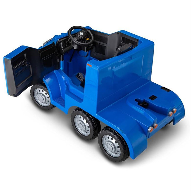 KID TRAX 12V SEMI-TRUCK RIDE ON TOY in Toys & Games in Hamilton - Image 2