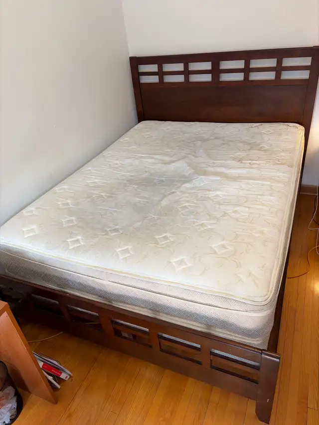 Queen Bed Frame + Matress in Beds & Mattresses in Mississauga / Peel Region - Image 2