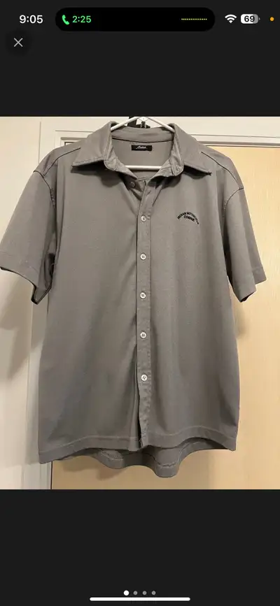 Great condition, authentic. Size large