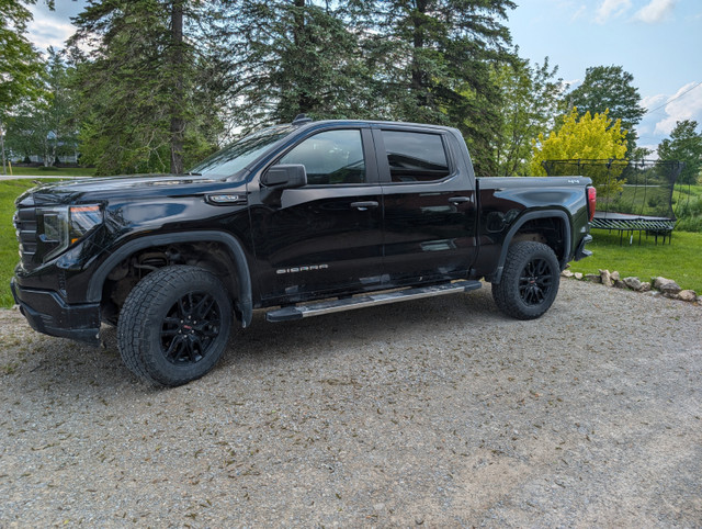 2024 GMC Sierra with upgrades in Cars & Trucks in Owen Sound