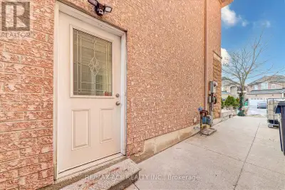 Additional bedroom available for $400