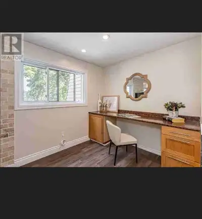 3 bedroom house, 2 washrooms