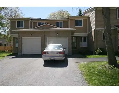 3 bedroom/3 bathroom townhouse close to Algonquin College, Bayshore Mall, and the 416/417 intersecti...
