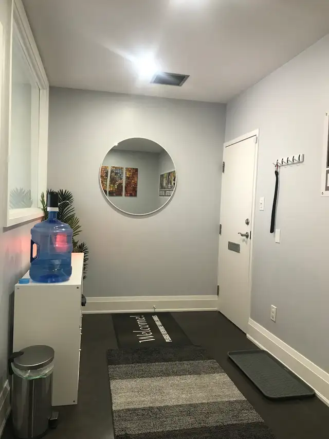 Medical/Healthcare/Wellness clinic space to share/rent. in Commercial & Office Space for Rent in Oakville / Halton Region - Image 6