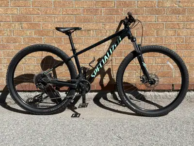 - Still for sale if you are viewing - Priced to sell. Price is firm. - 2 sizes are for sale: Medium...