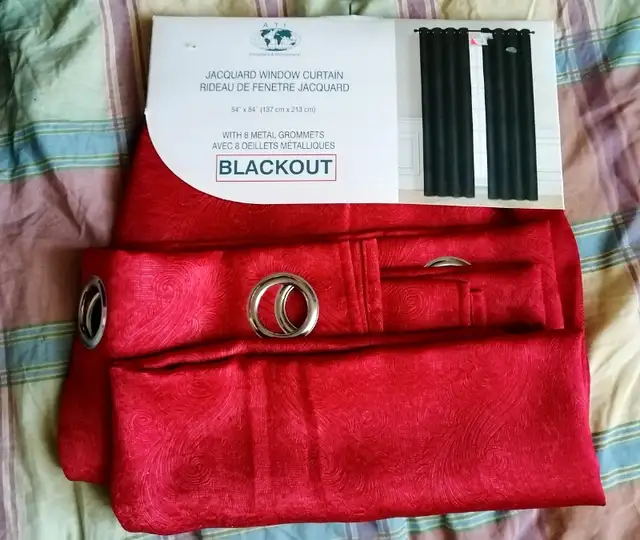 BLACKOUT RED WINDOW CURTAIN 54" BY 84" NEW63771522238081120