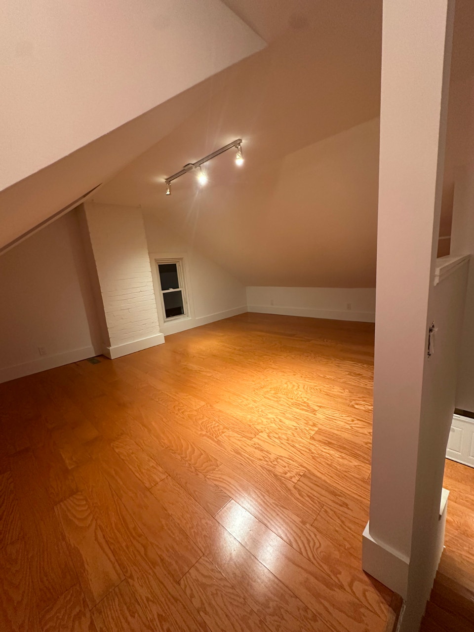 One Bedroom Apartment for Rent Brockton Village 2