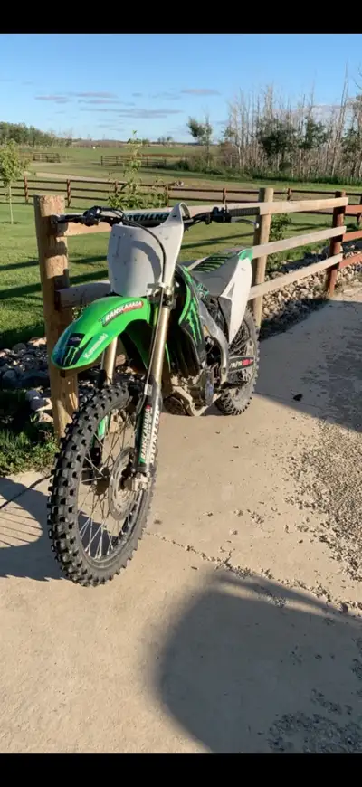Don’t ride enough anymore to keep this unit around. Been an awesome bike, brand new chain & back tir...