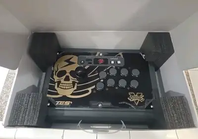 Selling in like new condition Works on PS3 PS4 PS5 Sanwa buttons