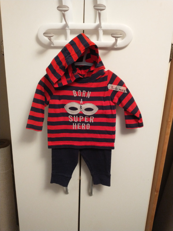 Baby Boys' Outfit - 3-6 Months in Clothing - 3-6 Months in Saint John