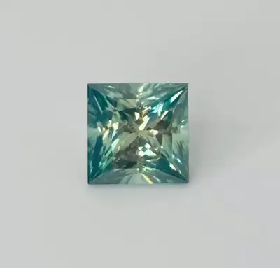 Brand NEW CT: 5.6 Clarity: vvs1 Cut: princess Color: vivid blue Size: 10mm