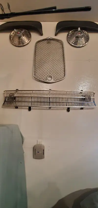 Volkswagen Rabbit grill. All ribs and chrome in very good shape. All bottom attachment tabs are perf...