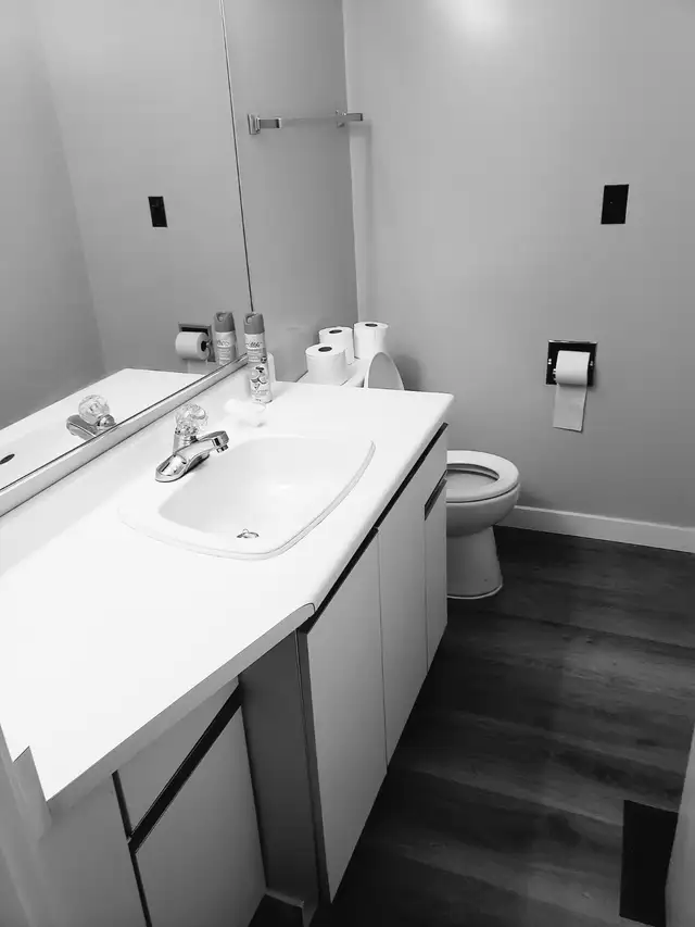 Room for rent Starting September 1st in Room Rentals & Roommates in Vancouver - Image 13