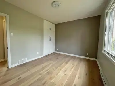 ROOM For Rent 820$/month -- St-Laurent, Montreal