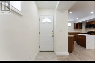 Best location in Thornhill,