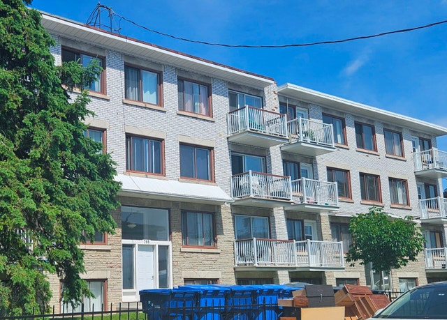 5.1/2 laval — photo 1