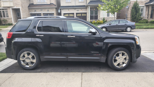 2011 GMC Terrain SLT V6 in Cars & Trucks in Oakville / Halton Region - Image 2