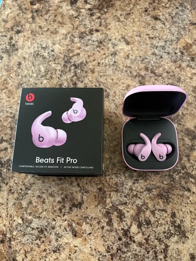 Beats Fit Pro earbuds  in Headphones in Dartmouth - Image 3