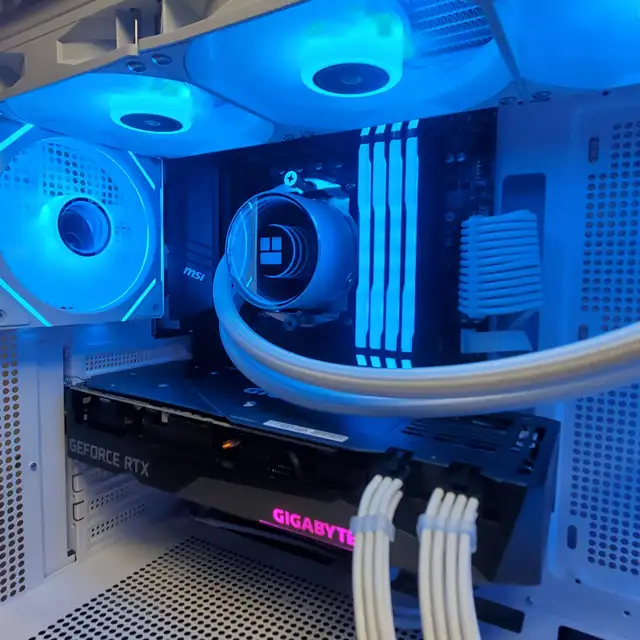 Gaming PC | RTX 3070 | Ryzen 5600X | Garantie in Desktop Computers in Laval / North Shore - Image 7