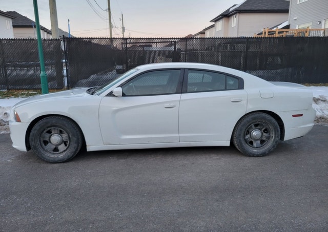 2013 Dodge Charger Police Package – AS-IS – $1000$ OBO — photo 5