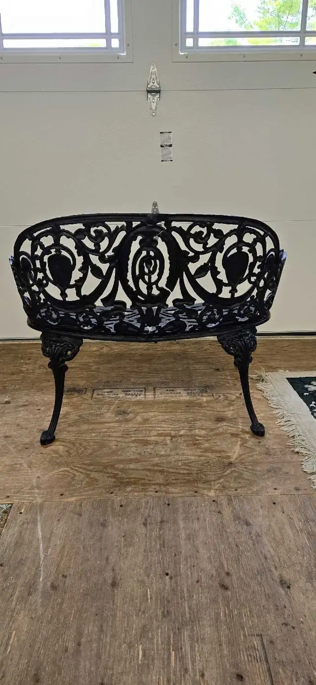 Antique Victorian Cast Iron Patio Set in Patio & Garden Furniture in Trenton - Image 10