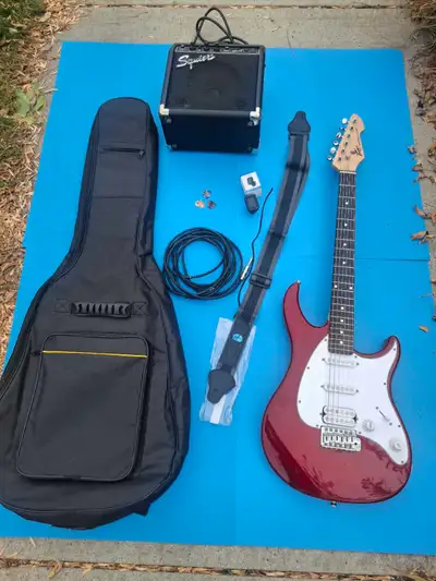 Peavey Raptor Plus EXP Starter Bundle, View more