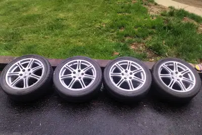 7 Spoke, split spoke design in factory silver. 17 X 7, 5X115mm, 45mm offset. Fits many cars. In exce...