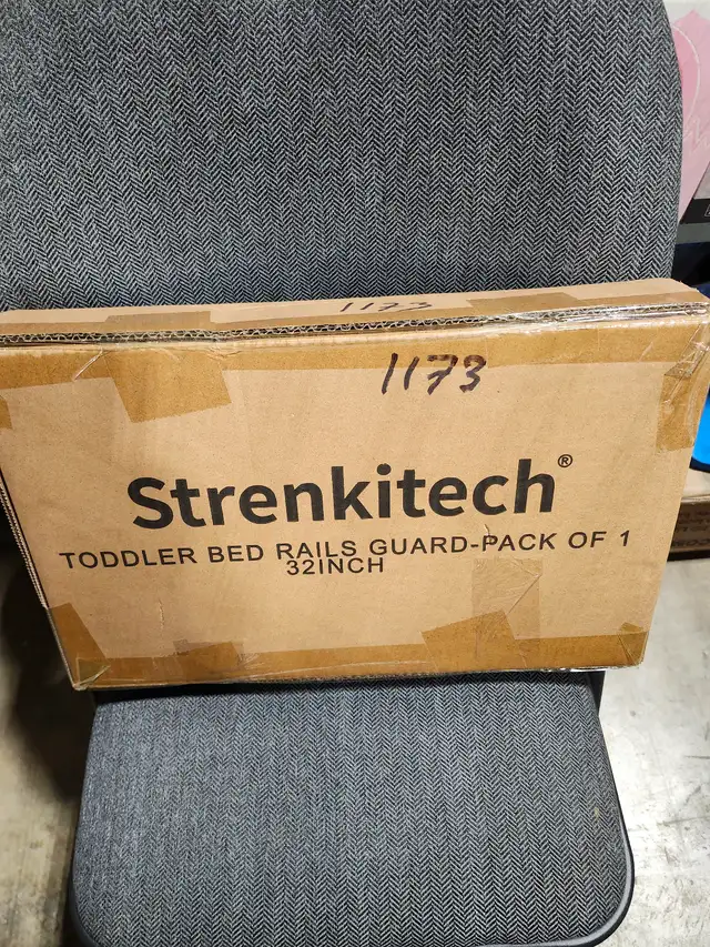 NEW Toddler Bed Rails for Crib | Foldable Bed Rail for Toddlers in Gates, Monitors & Safety in Mississauga / Peel Region - Image 10