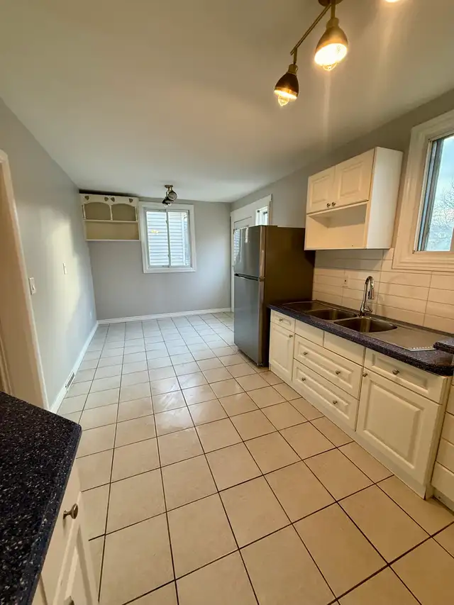 $1775 Utilities All Inclusive | 2 Bedroom | 2 Parking Spots
