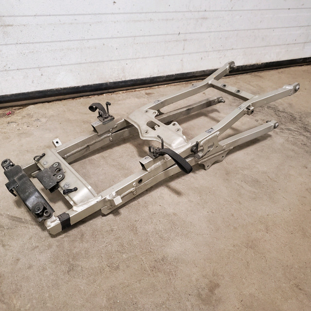 98-02 Kawasaki Ninja ZX6R 05 ZZR600 Subframe in Motorcycle Parts & Accessories in Brantford