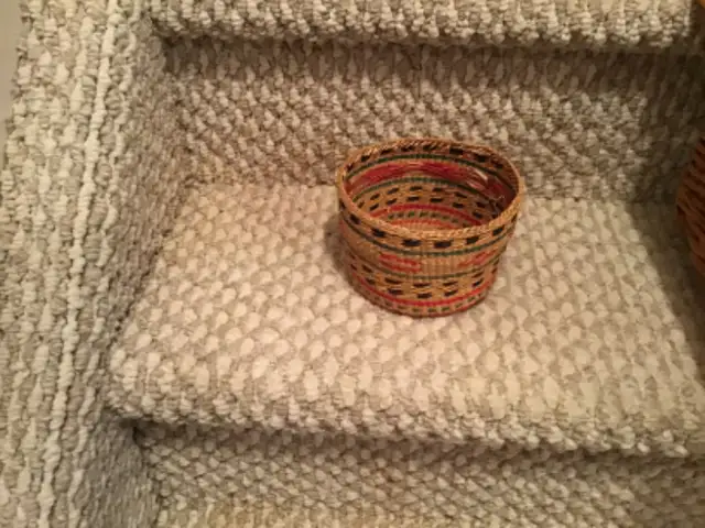 Wicker basket and bowl in Home Décor & Accents in Red Deer - Image 4