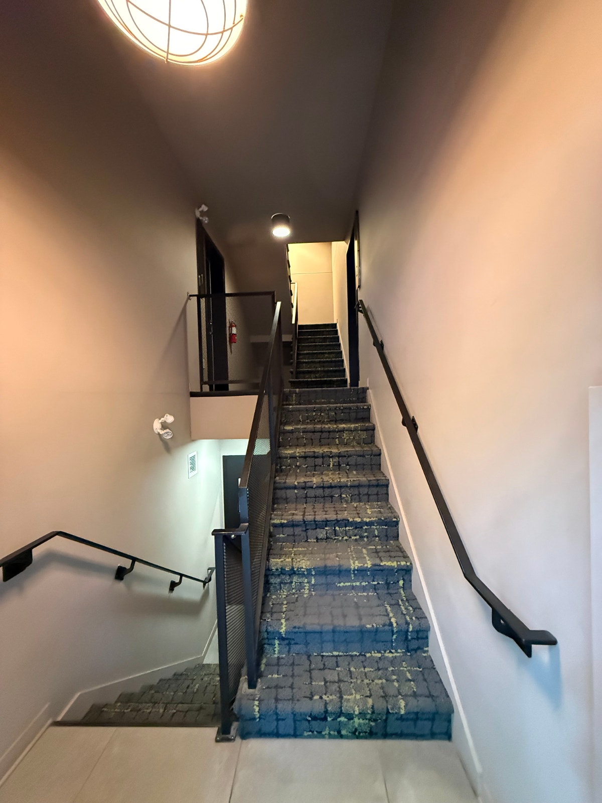 Condo à louer / Condo for rent Sud Ouest Metro Charlevoix — photo 2