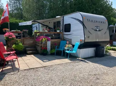 Welcome to your very own piece of paradise at Holiday Park in Southampton ON, 5 minutes from the bea...