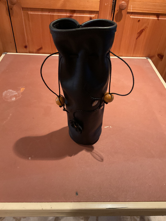 Sac pour bouteille de vin dans Rangement et organisation  à Laval/Rive Nord - Image 2