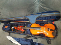 Yamati violin size 4/4, with bow and case