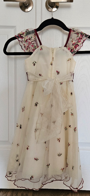 Little girl Easter dress. Size 2 years old in Clothing - 2T in Markham / York Region - Image 4