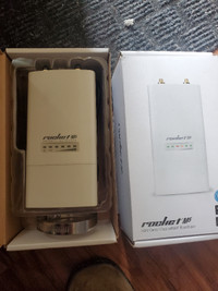 2 UBIQUITI ROCKET M5 AIR MAX BASE STATION