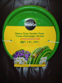 Miracle-Gro Heavy Duty Garden Hose 50' x 5/8"