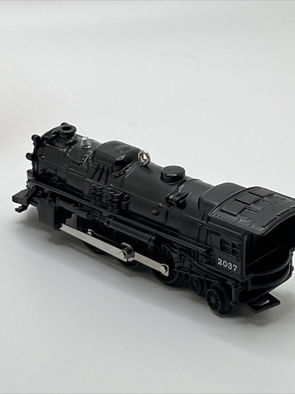 Hallmark Keepsake ornament 2037 Steam Locomotive Lionel Trains B in Arts & Collectibles in Longueuil / South Shore - Image 4