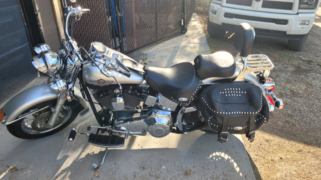 2003 Heritage Softail 100 Year Anniversary Edition in Street, Cruisers & Choppers in Calgary - Image 2