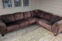 LARGE COMFY SECTIONAL