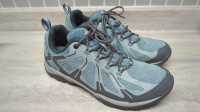 Women's Columbia Waterproof Hiking Shoe Size 10 (41)