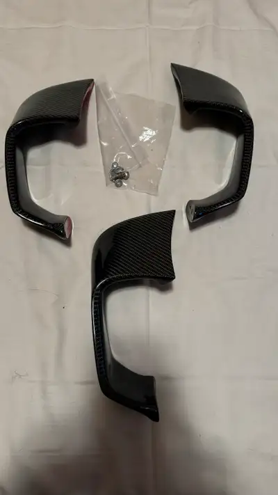Real authentic carbon fiber winglets! Came off a Yamaha r1, but should fit most bikes. They are in g...
