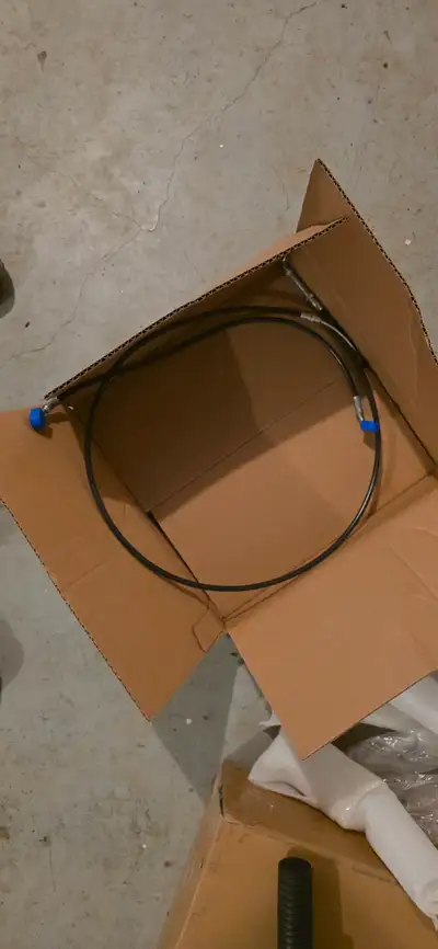 Drag bars for a 2024 indian cheif comes with clutch and brake line plus wiring and the factory grips...