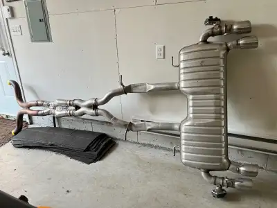 SVP APPEL 450-510--1052 * WAS ON A 2021 CHEVROLET CAMARO SS. COMME NEUF , LIKE NEW BEST OFFER OVER $...